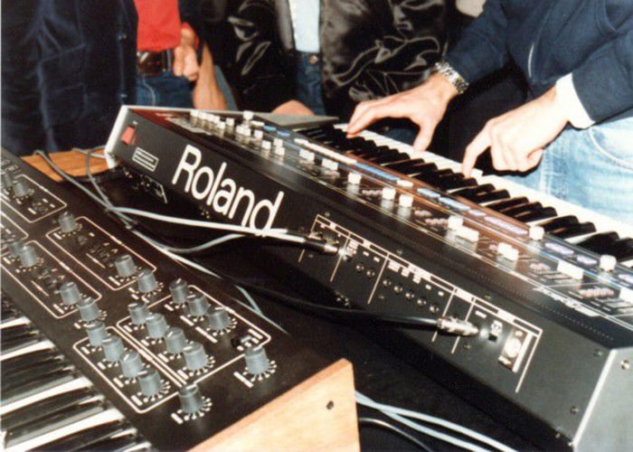 Roland et synthétiseur séquentiel