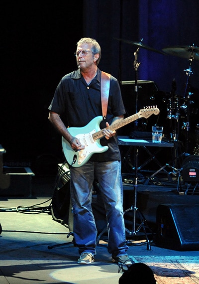 Eric Clapton en directo con una Stratocaster