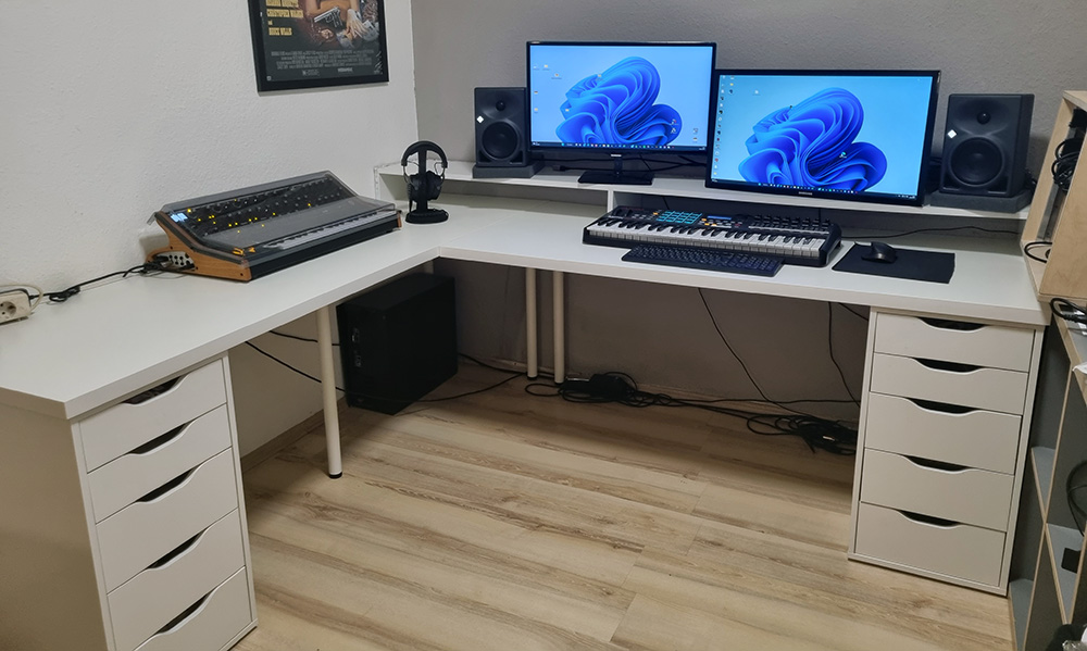 Mijn home studio tafel klaar