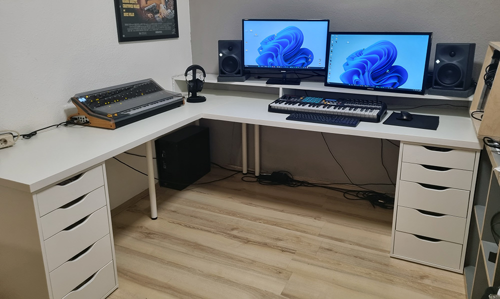 Ma table de studio à domicile terminée