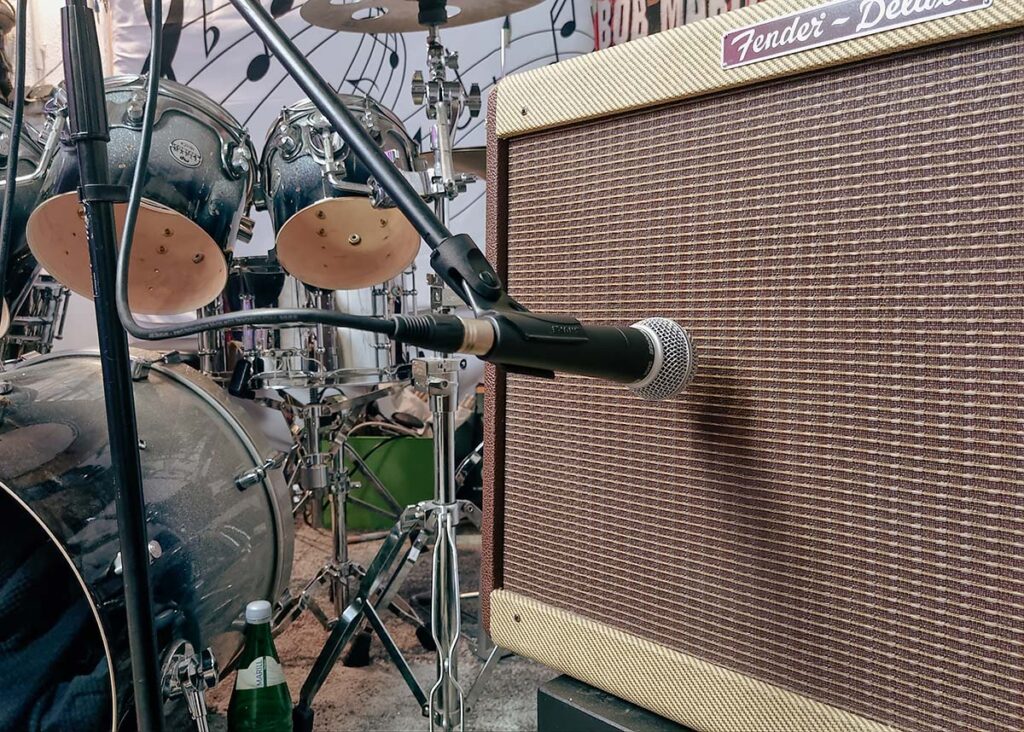 El Shure SM58 es un gran micrófono para amplificadores de guitarra.