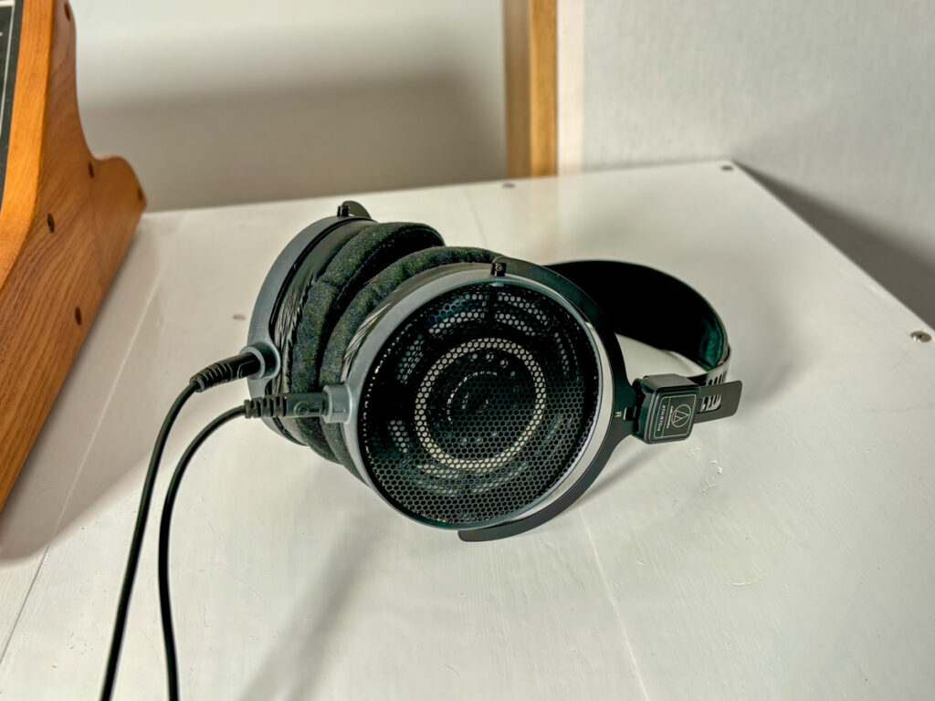 Audio-Technica ATH-R70xa (349€)